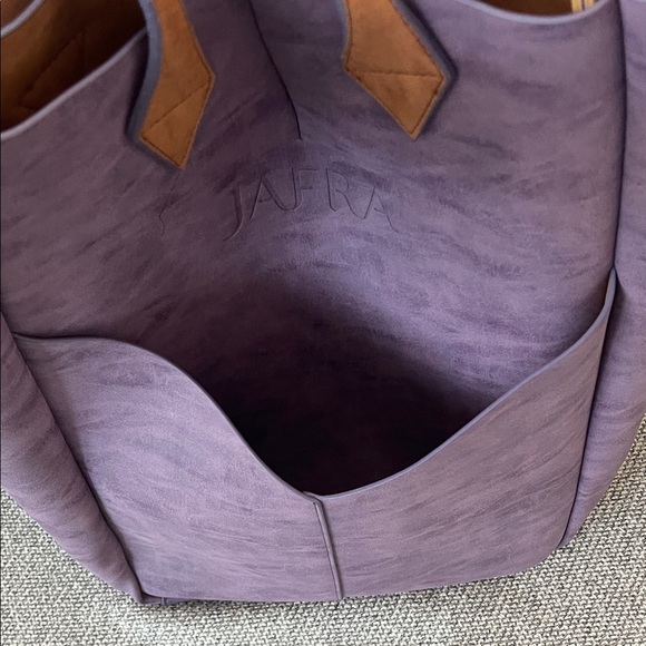 JAFRA Chic Plum Tote with Tan Straps - Picture 14 of 16